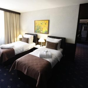 hotel 9